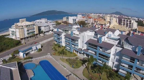 4 bedroom Penthouse with a private swimming pool!